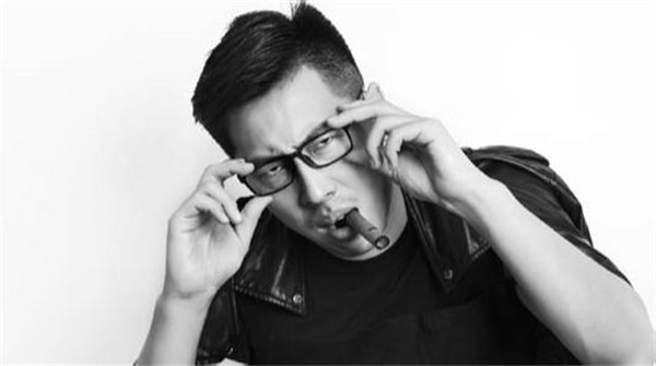 戚帥是富二代嗎身價(jià)多少 奇葩大會(huì )戚帥身家背景，父母是誰(shuí)是干什么的
