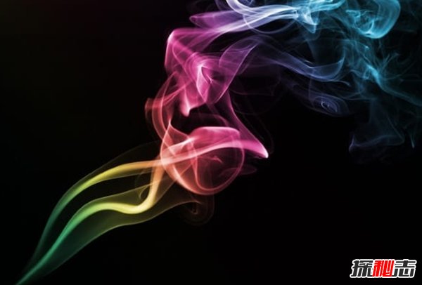 幻覺(jué)一般都會(huì )看到什么?世界十大新奇的幻覺(jué)(不可思議)