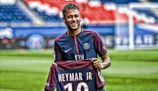 足壇周薪最高的10大球星, C羅跌出前5內馬爾第2, 第1成笑料